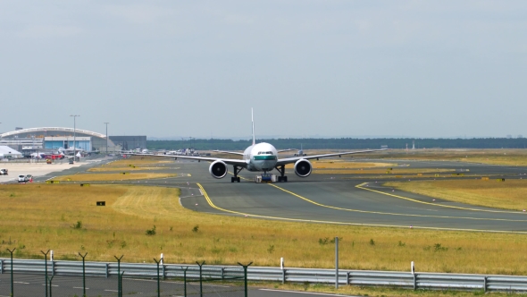 runway towing