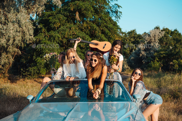 Six girls have fun in the countryside Stock Photo by simbiothy | PhotoDune