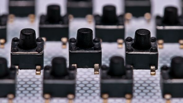 Large Number of Buttons for Soldering on the Control Board alt