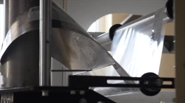 Label Machine Working alt