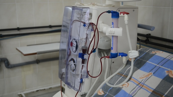 Hemodialysis Machines with Tubing alt