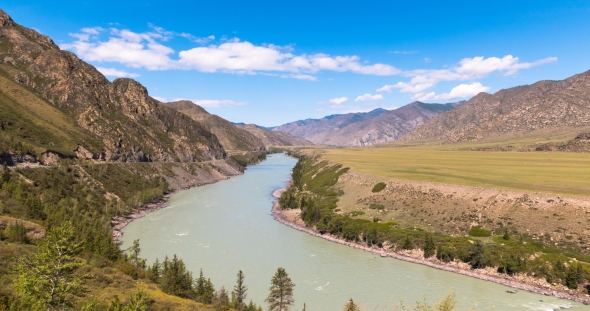 Waves, Spray and Foam, River Katun in Altai Mountains Siberia, Russia alt