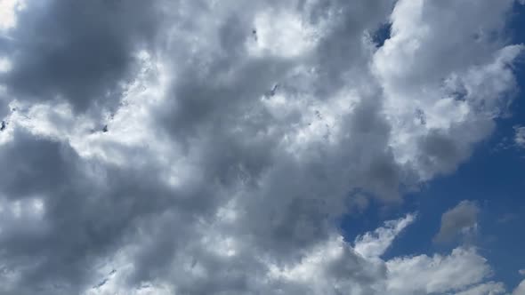 Sky clouds timelapse alt