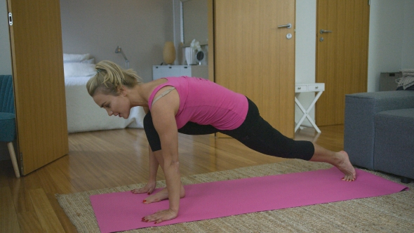 Young Woman Performing Lunges alt