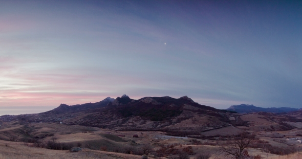 The Dusk Above the Mountains