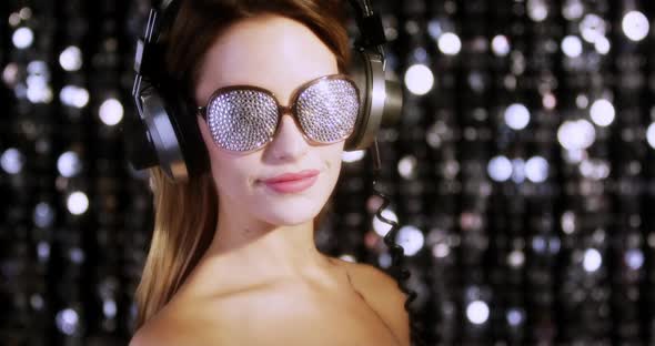 Silver babe headphones diva party disco woman alt