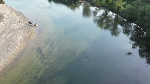 Relaxing During The Hot Spring Weekend alt