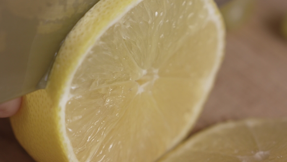 the Cook Cuts a Lemon