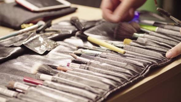 Make-up Artist Folding Brushes in Their Places