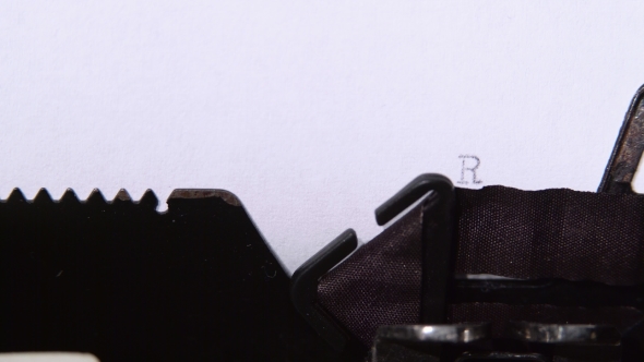 Results for the Marathon Are Typed on a Retro Typewriter alt