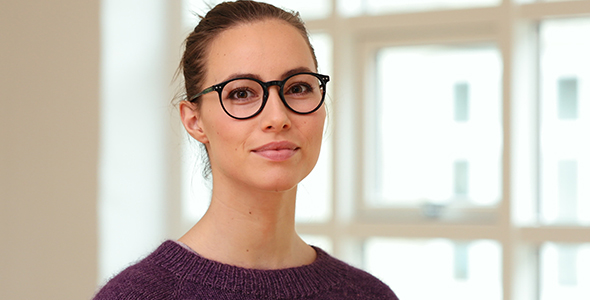 Glasses Girl Smiling alt