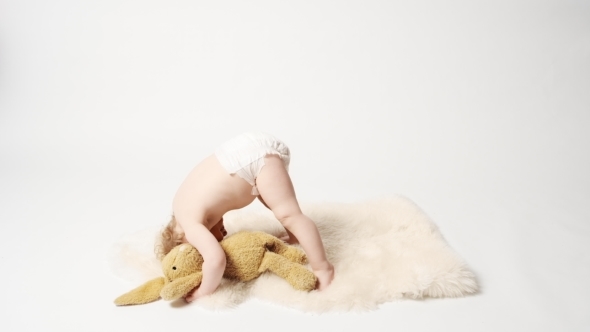 Baby Girl Playing alt