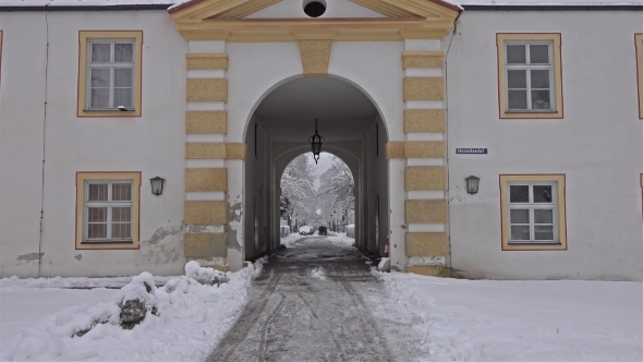 The Public Areas of Castle Schleissheim in Munich, Germany in Snow alt