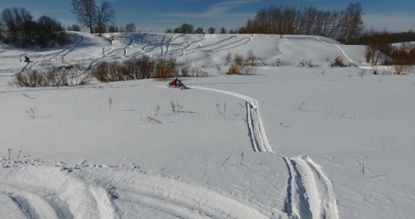 Entertainment on Snowmobiles 3