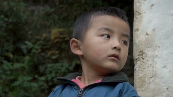 Portrait of a Nepali Boy alt