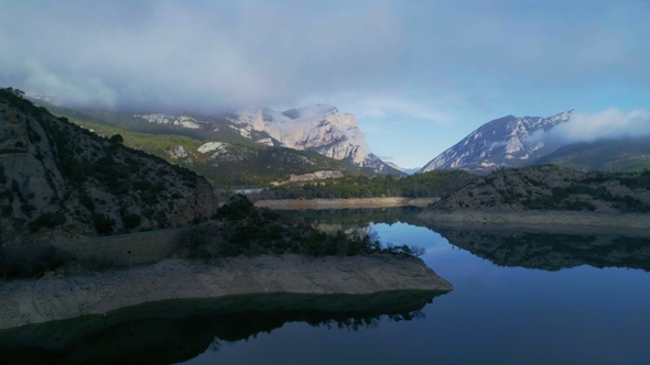 Parallax Effect in Mountains