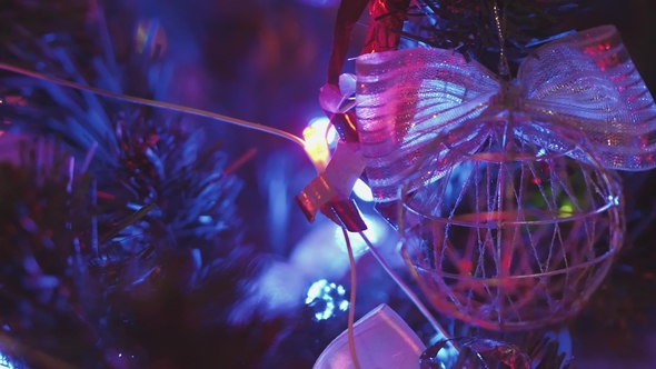 New Year's Toy, Electric Garland Glows on the Christmas Tree, alt