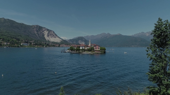 Verbano Ristorante Isola Bella Castle Passenger Ship Voyage on the Mountain Italy Lake, Drone  Natur alt