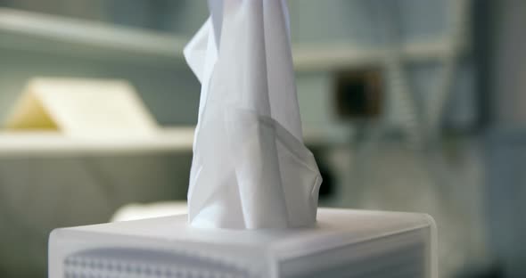 Hotel tissue slowmotion