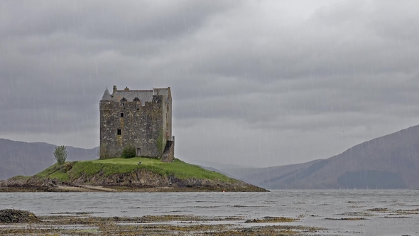 Castle Stalker - Scotland alt