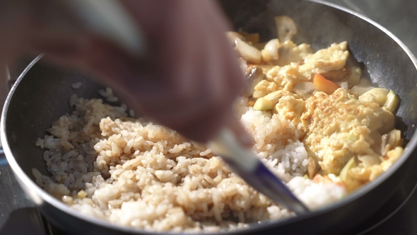 Vegetables Fried in Pan alt