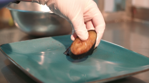 Chef Preparing Salad alt