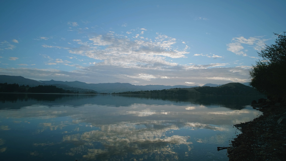 Lake and Mountains at Morning alt