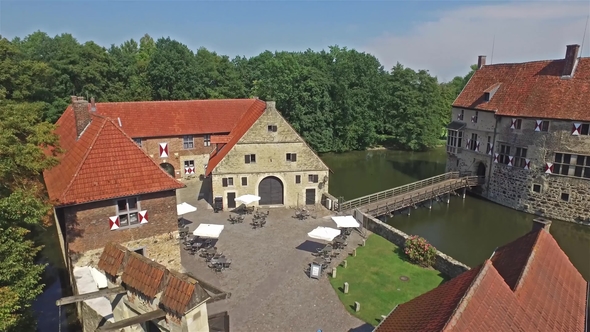 Aerial View of the Medieval Castle Vischering in Luedinghausen, Germany alt