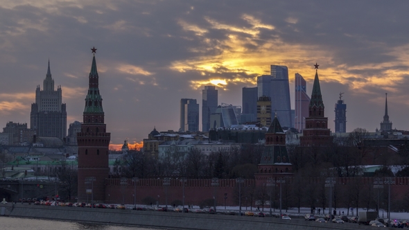 Moscow Kremlin Towers and Moscow City Business Center at Sunset. Colorful Clouds. Russia alt