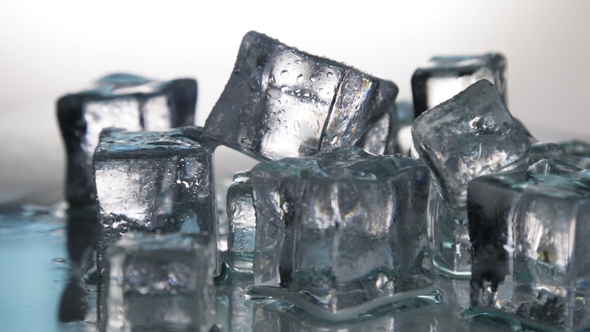 Ice Cubes for Drinks Simulate Cold Ice Cubes