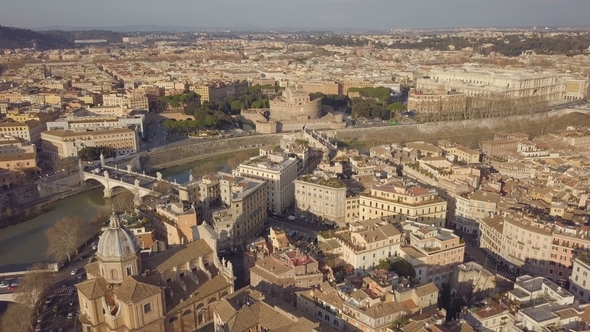Cityscape of Rome alt