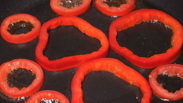 Bell Pepper, Sliced, Fried in Oil in a Frying Pan alt