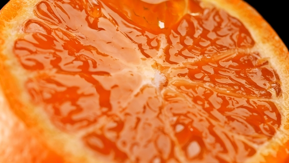 Juicy, Refreshing Tangerine in the Context of Which the Honey Flows Slowly Rotates, alt