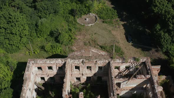 Destroyed the Golitsyn Estate. The Ruins of the 18Th Century. The Old Buildings Are Ruins. Abandoned alt