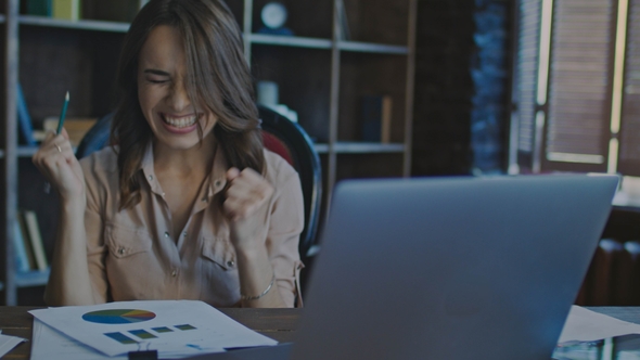 Happy Business Woman Celebrating Victory alt