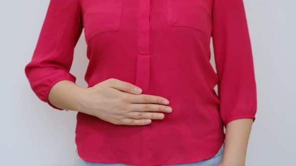 Woman Stomach Ache alt