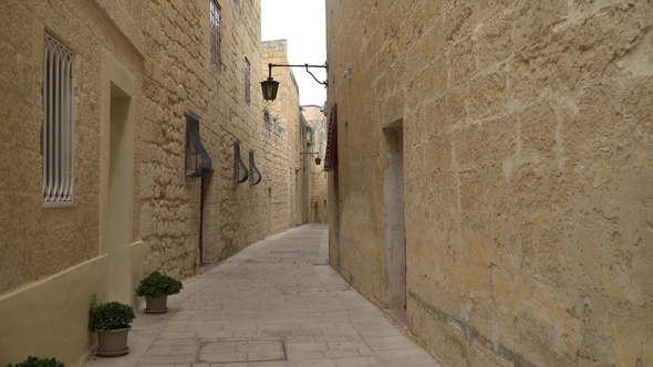 Walking Along the Medieval Streets of Old Mdina, Malta. alt