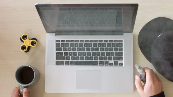 Modern Freelancer at Work on a Laptop alt