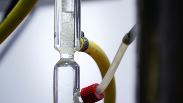 Production of Perfume Essences By Steam Distillation in Distillation Cube alt