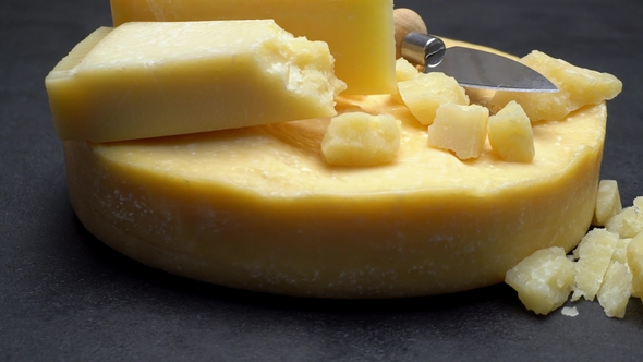 Video Whole Round Head of Parmesan or Parmigiano Hard Cheese alt