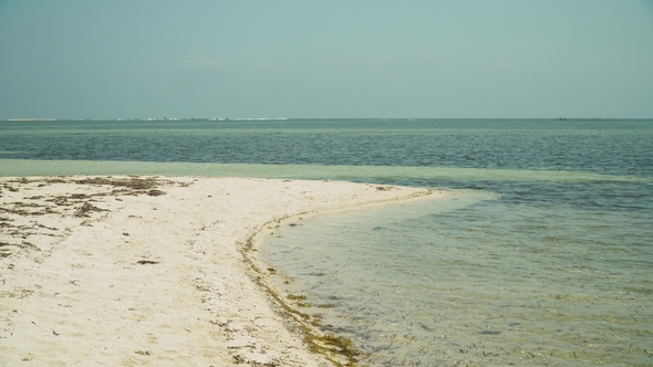 Sandy White Beach. Philippines. alt