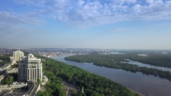 Kyiv and Dnieper River alt