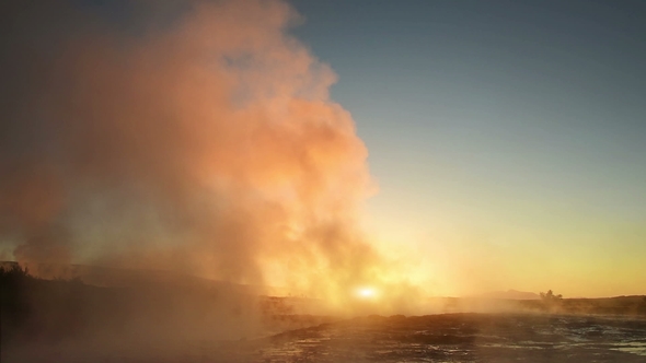 Eruption of Geyser in Iceland alt