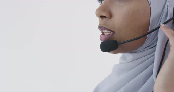 Customer Representative Business Woman with Phone Headset Helping and Supporting Online alt