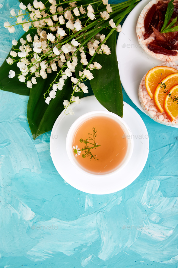 Breakfast tea, rice crispbread - Stock Photo - Images