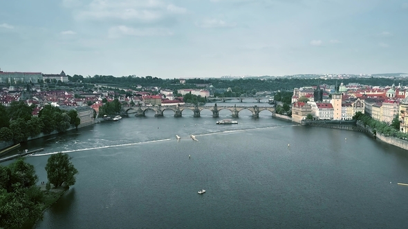 Crowded Famous Charles Bridge in Prague alt