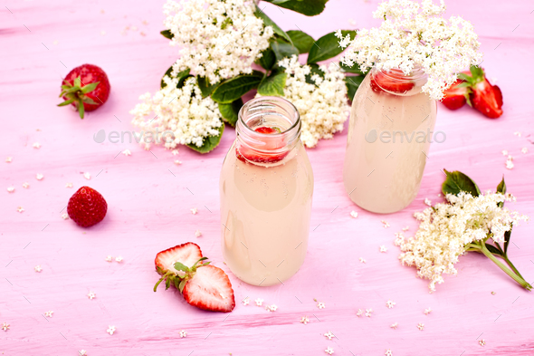 Kombucha tea with elderflower and strawberry - Stock Photo - Images