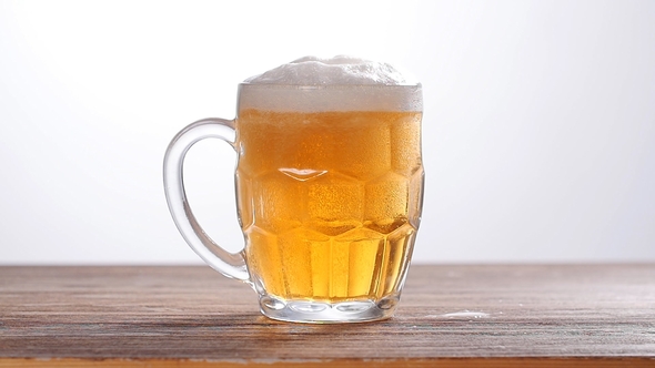 Glass of Light Beer alt