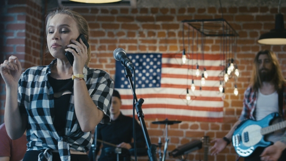 Musical Band Arguing During Rehearsal alt