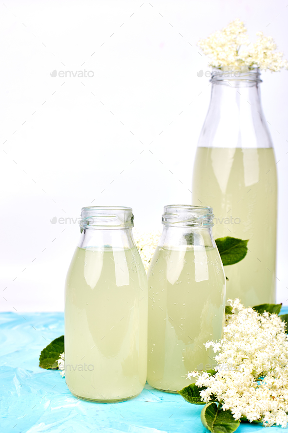 Kombucha tea with elderflower - Stock Photo - Images